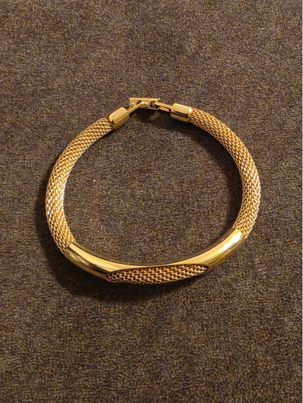 Vintage AVON Signed Mesh Gold Tone Bracelet